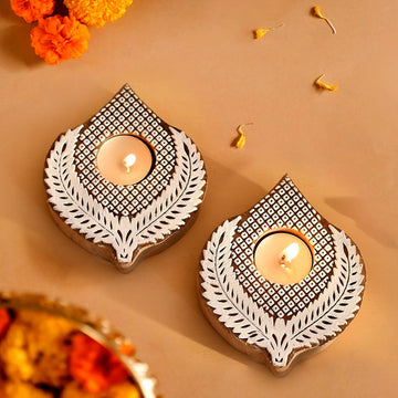TIED RIBBONS Set of 2 Handicraft Wooden Leaf Design Tealight Candle Holder Stand