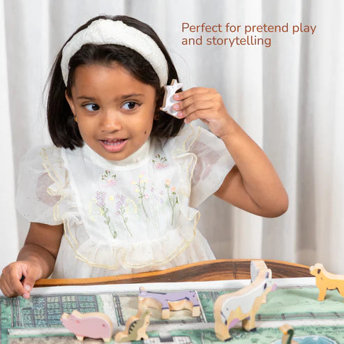 Gubbachhi  Once Upon A Farm - 10 Animals, 8 Peg Dolls, Play Mat & Story Booklet