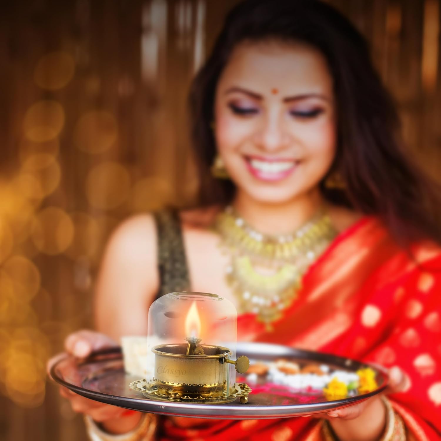 Classyo Brass Akhand Diya with Adjustable Bati, with Screw Lever for Puja, Borosilicate Glass (4 inch, 180 ml Oil Capacity)