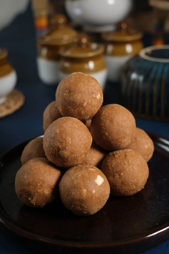 Pothgaal Sweets Gond Ladd